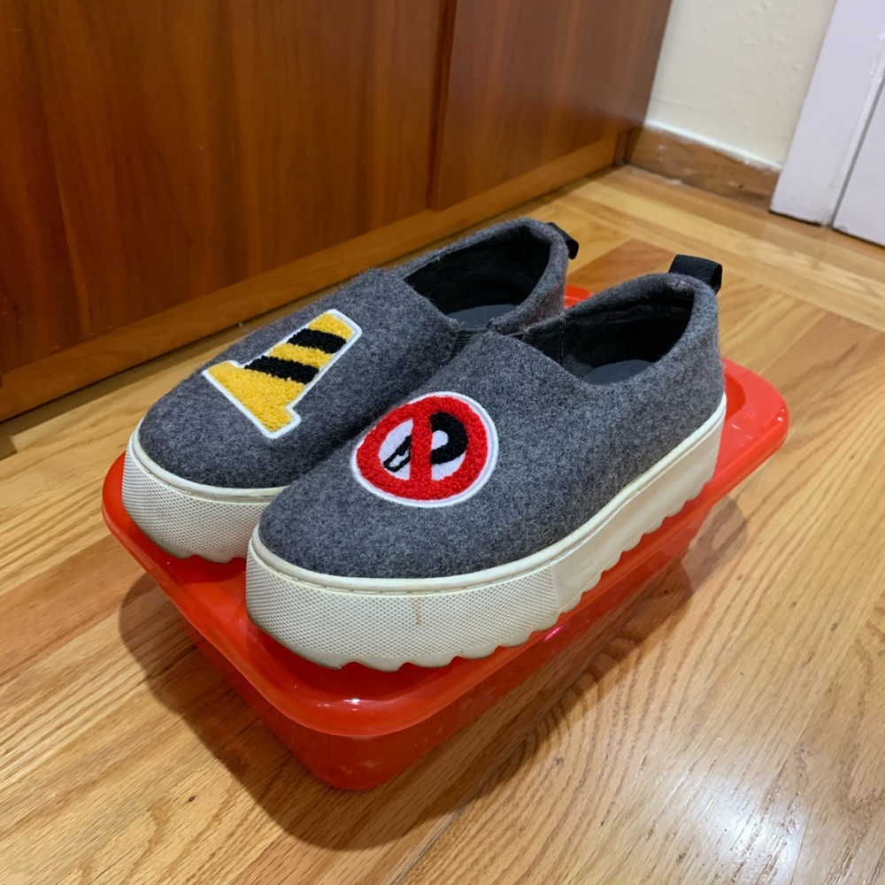 Puzzle made by puzzle women’s sneakers.